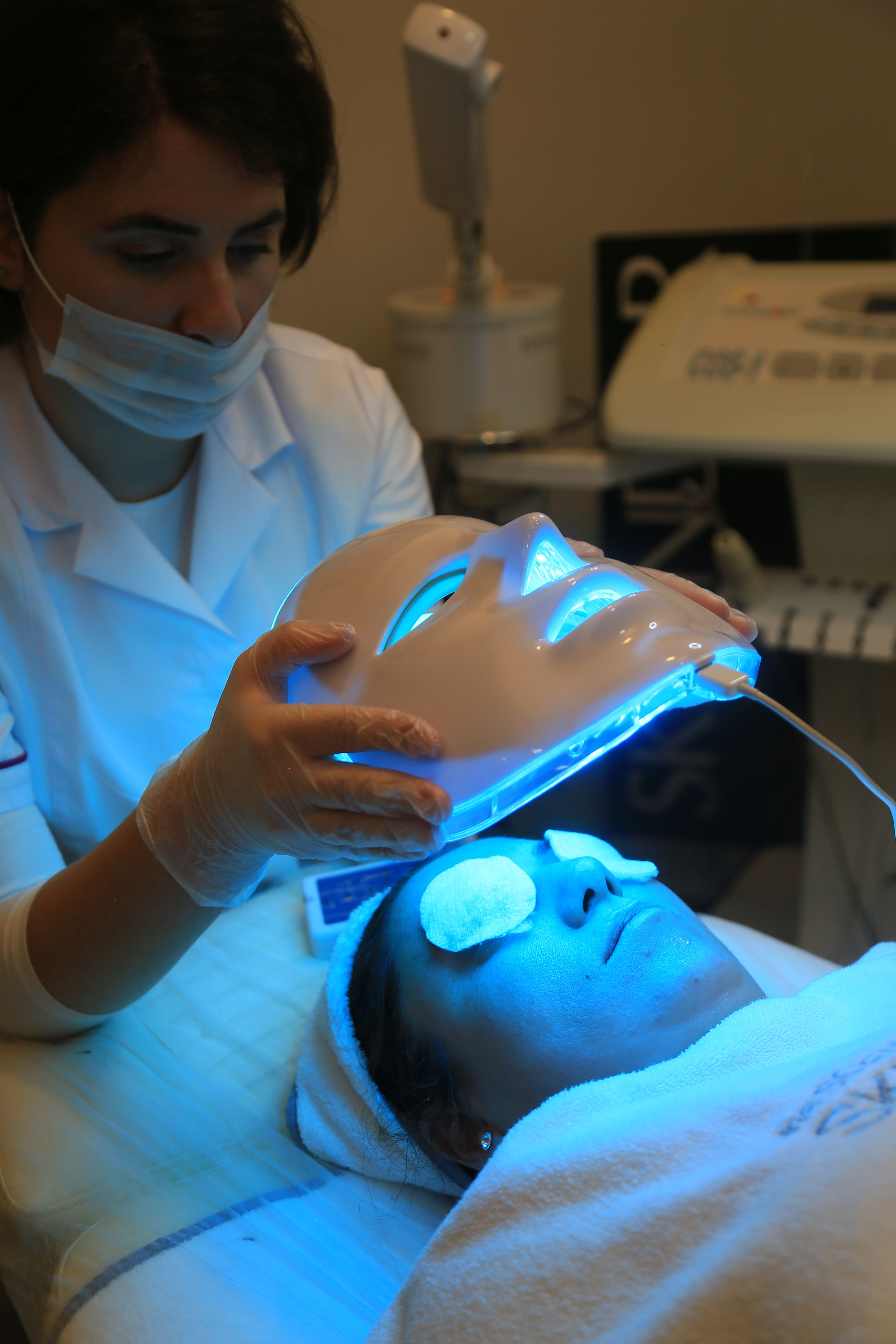 7-Farben LED Lichttherapie-Gesichtsmaske